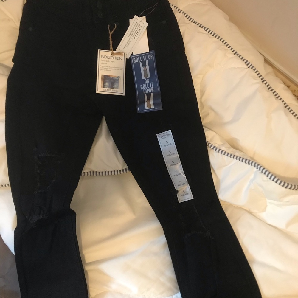 Indigo Rein Size 5 Midrise Ankle Jean